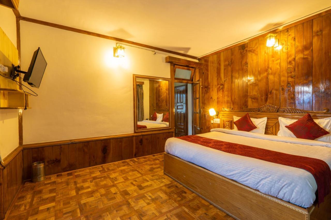 Holiday Home International -Vivaan Stays Manāli Exterior foto