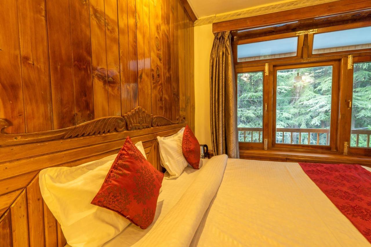 Holiday Home International -Vivaan Stays Manāli Exterior foto