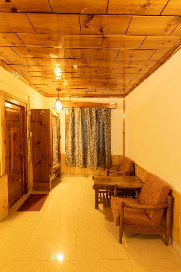 Holiday Home International -Vivaan Stays Manāli Exterior foto