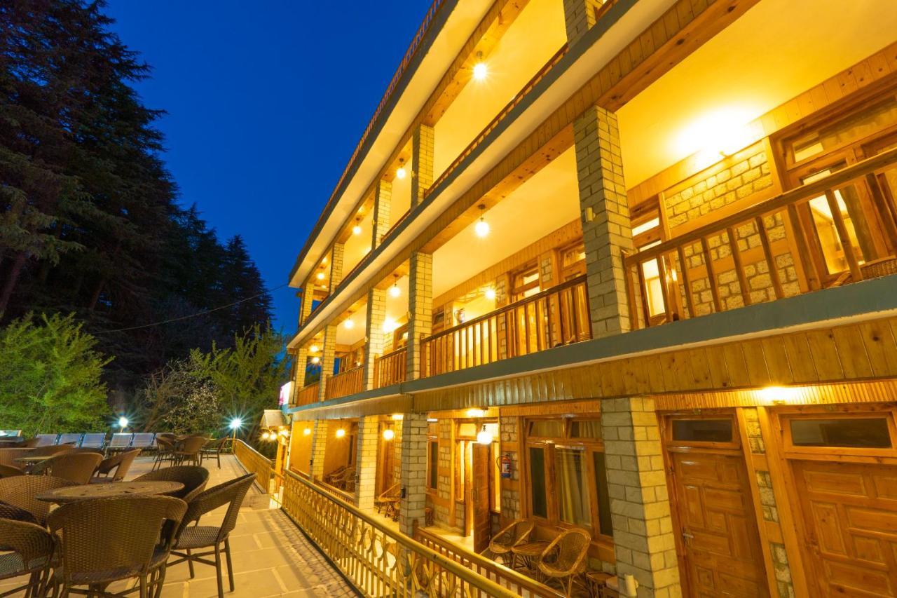 Holiday Home International -Vivaan Stays Manāli Exterior foto